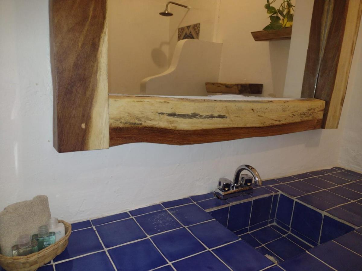 Mio Tulum Hotel Boutique Eksteriør billede Bathroom in a hotel in Oaxaca, Mexico