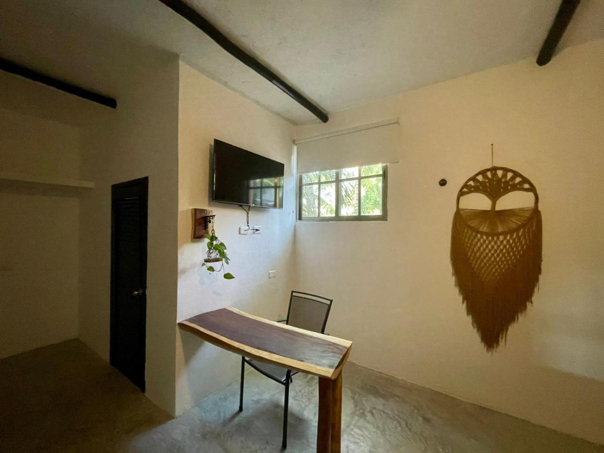 Mio Tulum Hotel Boutique Eksteriør billede A dreamcatcher in a hotel in Tulum, Mexico